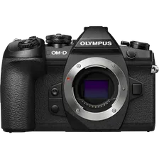 Цифровая фотокамера Olympus OM-D E-M1 Mark II Body. Черный
