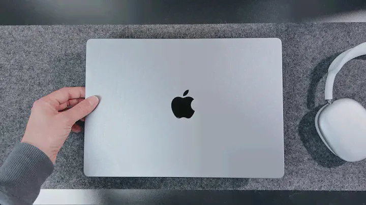 M1 MacBook Pro 14" Review: The One to Buy!